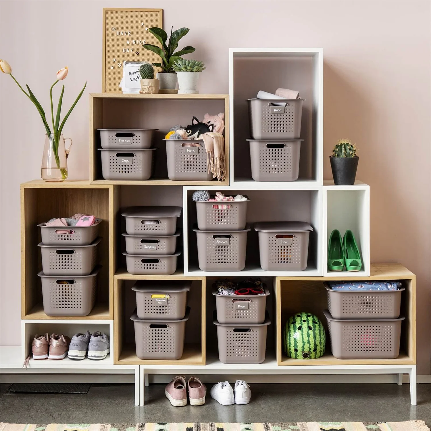 Smartstore 6L Wardrobe Basket - Taupe 10 Smartstore 6L Wardrobe Basket - Taupe - Image 8